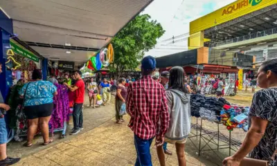 Centro de Rio Branco fica lotado na véspera de Natal