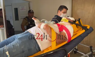 Táxi invade preferencial e deixa motociclista ferido no bairro Vitória 