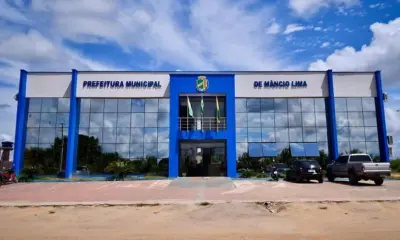 Mâncio Lima paga 13º dos servidores municipais nesta sexta-feira, 12