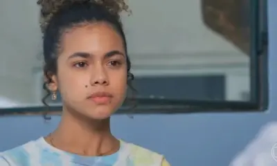 Bebê chuta, e Joélly leva choque de realidade de Raul em Três Graças