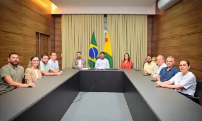 Após reunião de alinhamento, Gladson diz encerrar 2025 “com chave de ouro”