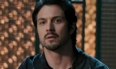 Paulinho tem ataque de fúria com chifre e promove quebra-quebra em Três Graças