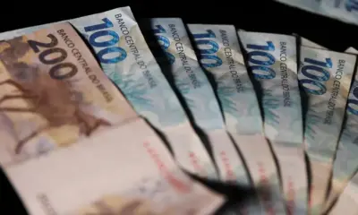 Mais de 141 mil ainda não sacaram abono salarial; veja como consultar