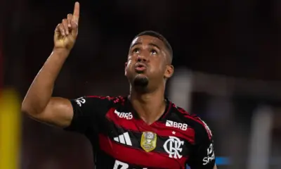 Flamengo derrota Ceará e conquista o título do Brasileirão