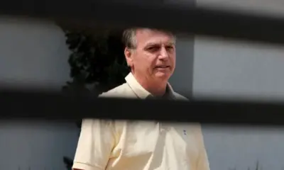 Veja quando Bolsonaro poderá ir para o regime semiaberto, segundo a Justiça