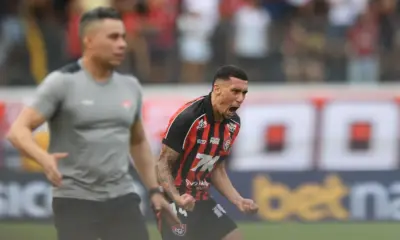 Vitória vence São Paulo e se livra do rebaixamento no Brasileirão