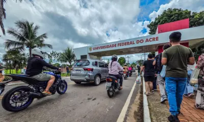Com expectativa positiva, candidatos entram para o segundo dia do vestibular de Medicina da Ufac
