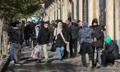 Trump anuncia tarifas de 25% a países que negociarem com Irã