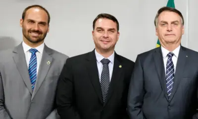 Filhos de Bolsonaro fazem ofensiva contra Moraes após domiciliar ser negada