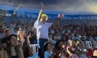 Bocalom participa de espetáculo circense com alunos da rede municipal