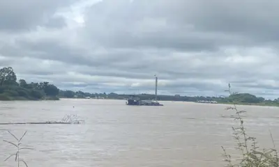 Rio Juruá atinge 13,01 metros e transborda em Cruzeiro do Sul