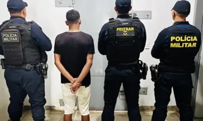 Homem é preso pela PM com motocicleta roubada logo após o furto em Cruzeiro do Sul