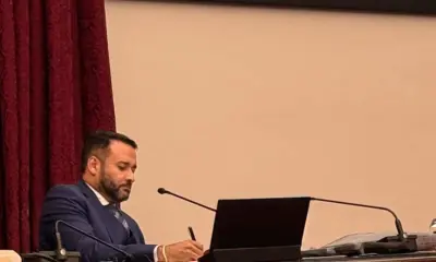 Em Sevilha, Aberson media debate sobre desafios do Sistema de Educação