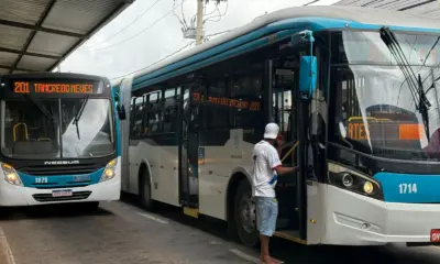 Trabalhadores da Ricco fazem paralisação por atraso salarial em Rio Branco