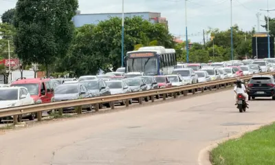 Tumulto e engarrafamento marcam acesso à Ufac antes do vestibular