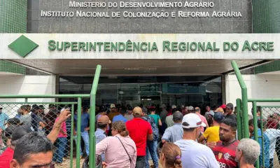 Posseiros protestam na sede do Incra contra reintegração de posse no Seringal Novo Andirá