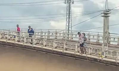 Homem é flagrado pulando da ponte Coronel Sebastião Dantas