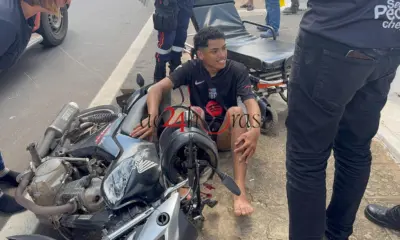 Motociclista se choca com ônibus em Rio Branco e é levado ao PS