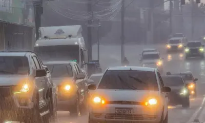 Acre entra em alerta máximo com dois avisos de chuvas intensas