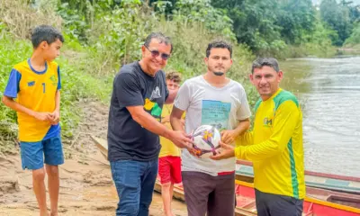 Gonzaga aproveita recesso para visitar comunidades isoladas em Porto Walter