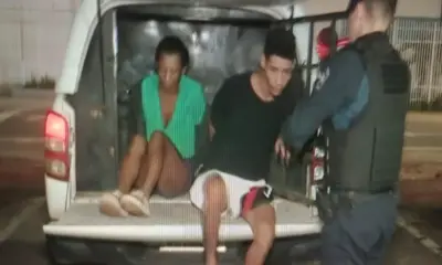 Casal é preso por receptação ao comprar celular roubado em boca de fumo na capital