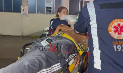 Motociclista fica gravemente ferido após colisão com poste na Cidade do Povo