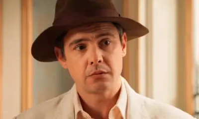 Candinho trai Dita com outra e passa a maior vergonha em Êta Mundo Melhor!