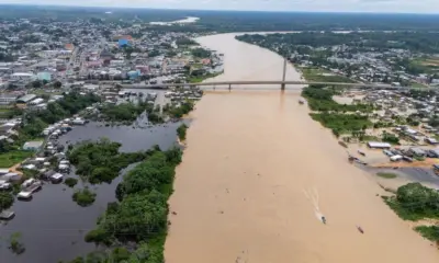 Rio Juruá atinge 13,20 m e segue acima da cota de transbordo em Cruzeiro do Sul