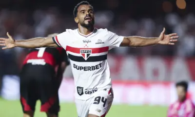 São Paulo vira sobre o Flamengo pelo Brasileirão e alivia crise