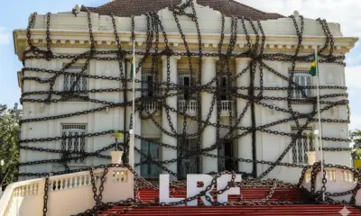 Acre segue acima do limite da LRF e fica impedido de conceder reajustes e novas contratações