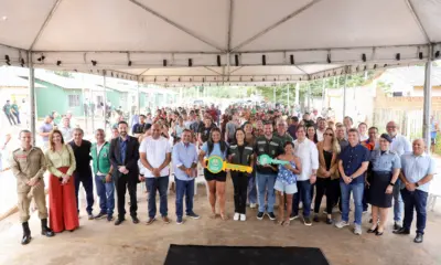 Mailza entrega 91 casas do Programa Pró-Moradia na Cidade do Povo