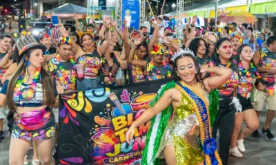 Mais três blocos se apresentaram no Carnaval Cultural de Cruzeiro do Sul na noite de ontem
