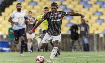 Serna decide, e Fluminense, campeão da Taça Guanabara, bate o Maricá