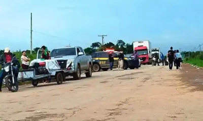 PRF assume comando da segurança em bloqueio da BR-364 em Feijó