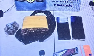 Dupla é presa com meio quilo de droga no centro de Rio Branco