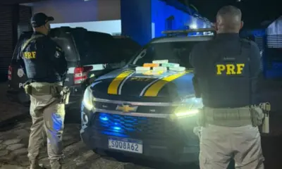 PRF apreende mais de 6 kg de cocaína em ônibus na BR-364 e detém adolescente