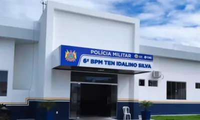 Mulher de 23 anos rouba e é presa em flagrante usando entorpecente em Cruzeiro do Sul