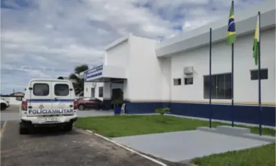 Homens armados roubam bar e fogem andando em Cruzeiro do Sul