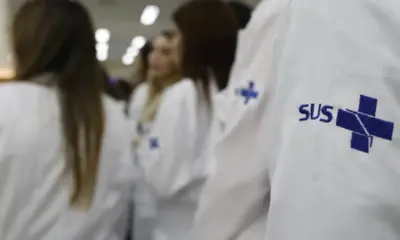 Acre autoriza internato de estudantes de medicina formados no exterior