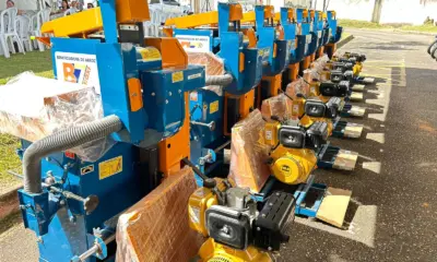 Governo do Acre entrega R$ 550 mil em equipamentos e cestas básicas