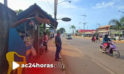 Usuários relatam demora e superlotação no transporte coletivo de Rio Branco