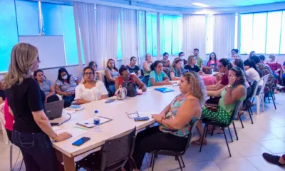 Rio Branco capacita profissionais de saúde para vacina contra a dengue antes da chegada das doses