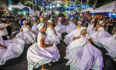 Galeria ac24horas: veja como foi o desfile do Unidos do Fuxico