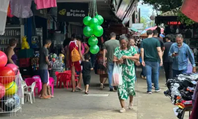 Volta às aulas aquece comércio no centro de Rio Branco e aumenta movimento nas lojas