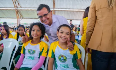 Gonzaga destaca contratação de professores e novas escolas de ensino integral durante abertura do ano letivo