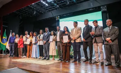 Gladson e Mailza empossam 735 professores da Educação Especial e reforça inclusão na rede pública