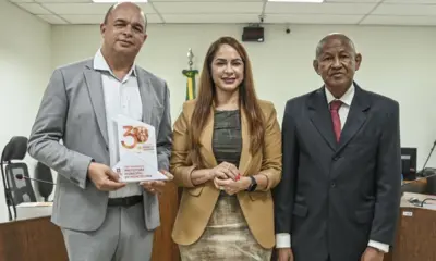 Prefeito de Mâncio Lima recebe homenagem do Tribunal de Justiça do Acre