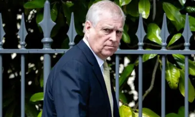 Ex-príncipe Andrew é preso no Reino Unido no dia de seu aniversário