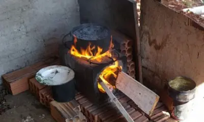 Uso de lenha e carvão para cozinhar cai no Acre, mas ainda atinge 17% da população