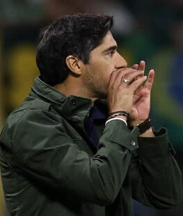 Abel Ferreira ironiza demissão de Filipe Luís do Flamengo: “Ainda bem que não somos todos iguais”